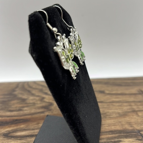 Butterfly Drop Earrings Silver tone and Green Enamel Butterfly 🦋 - Picture 6 of 13